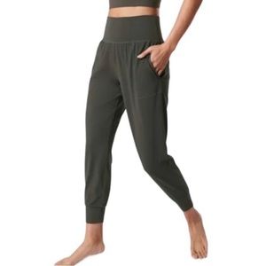 Athleta Salutation Jogger Medium Dark Olive